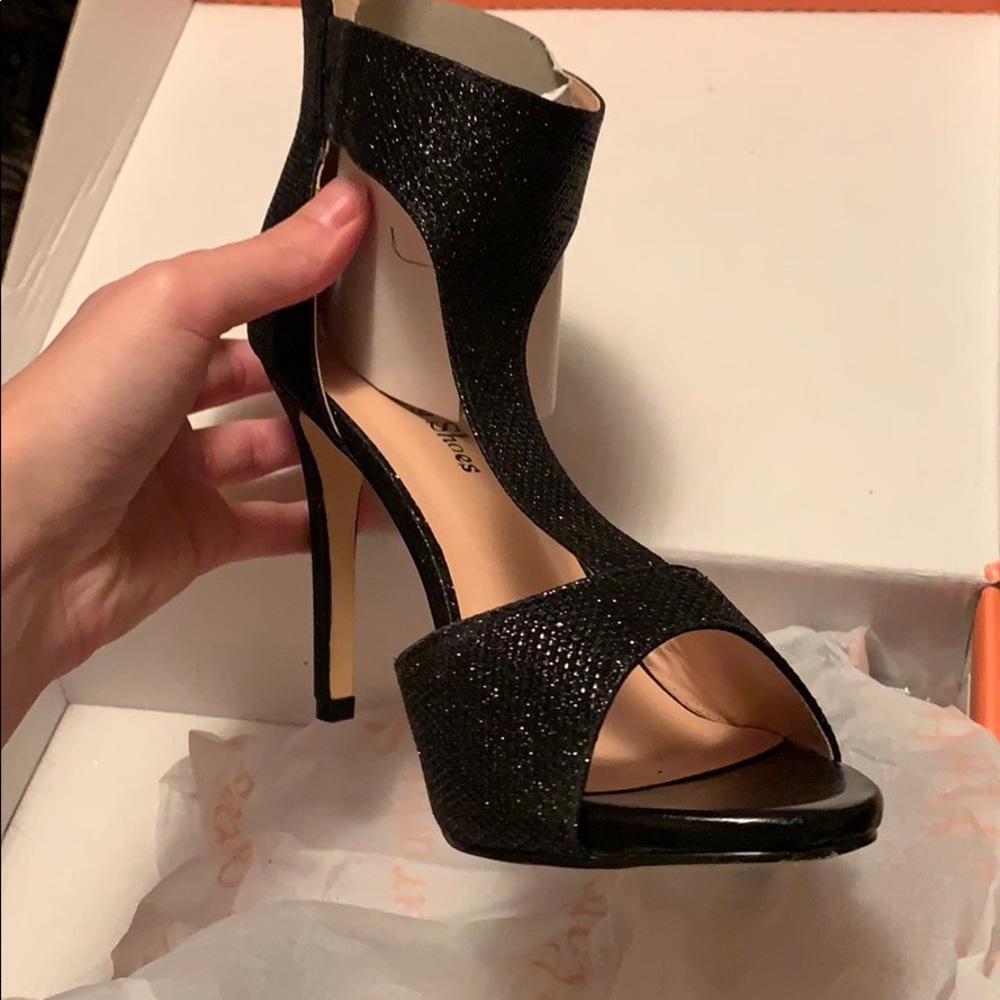 Prom shoes